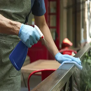 Limpeza Externa na Vila Uberabinha